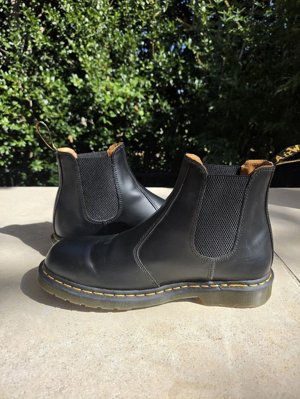 Dr. Martens 2976 Chelsea Boot Smooth Black Leather Men's 12